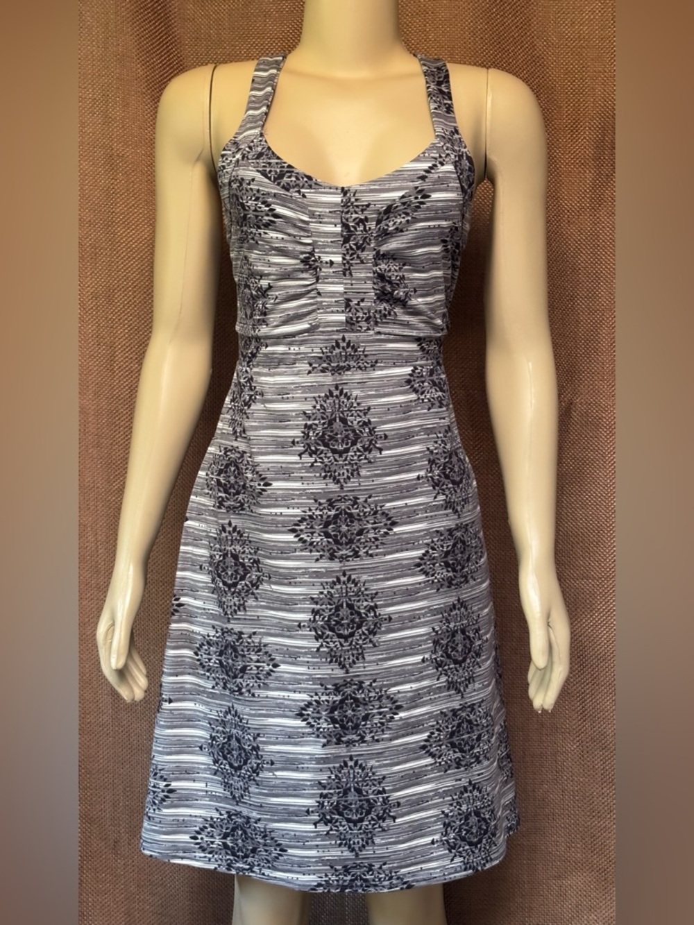 lola Black & White Stetch Floral Midi Dress